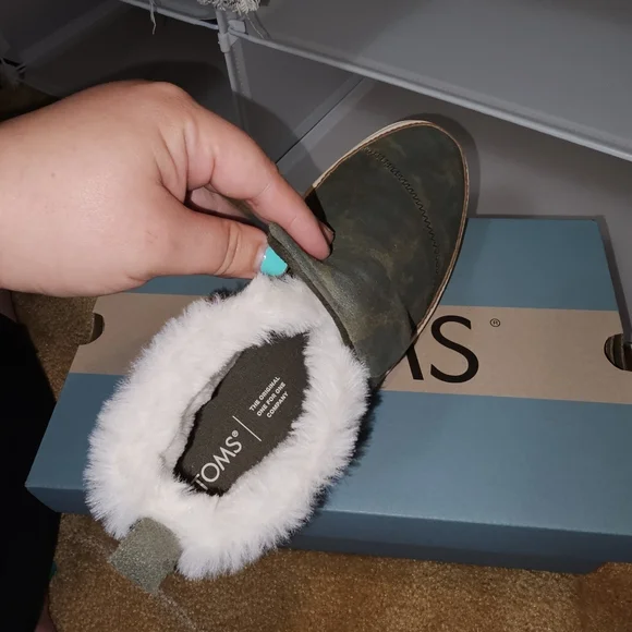 NWT Paxton TOMS - Picture 3 of 7